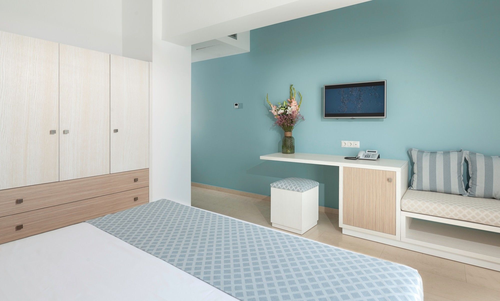 Zephyros Hotel Myrties Luaran gambar